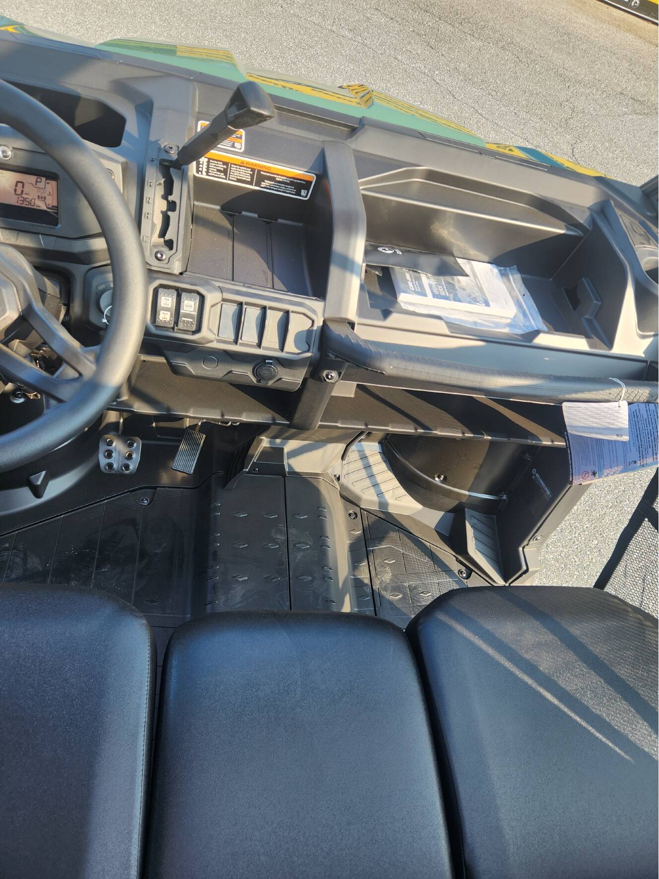 A photo of this 2026 Can-Am Defender DPS HD7