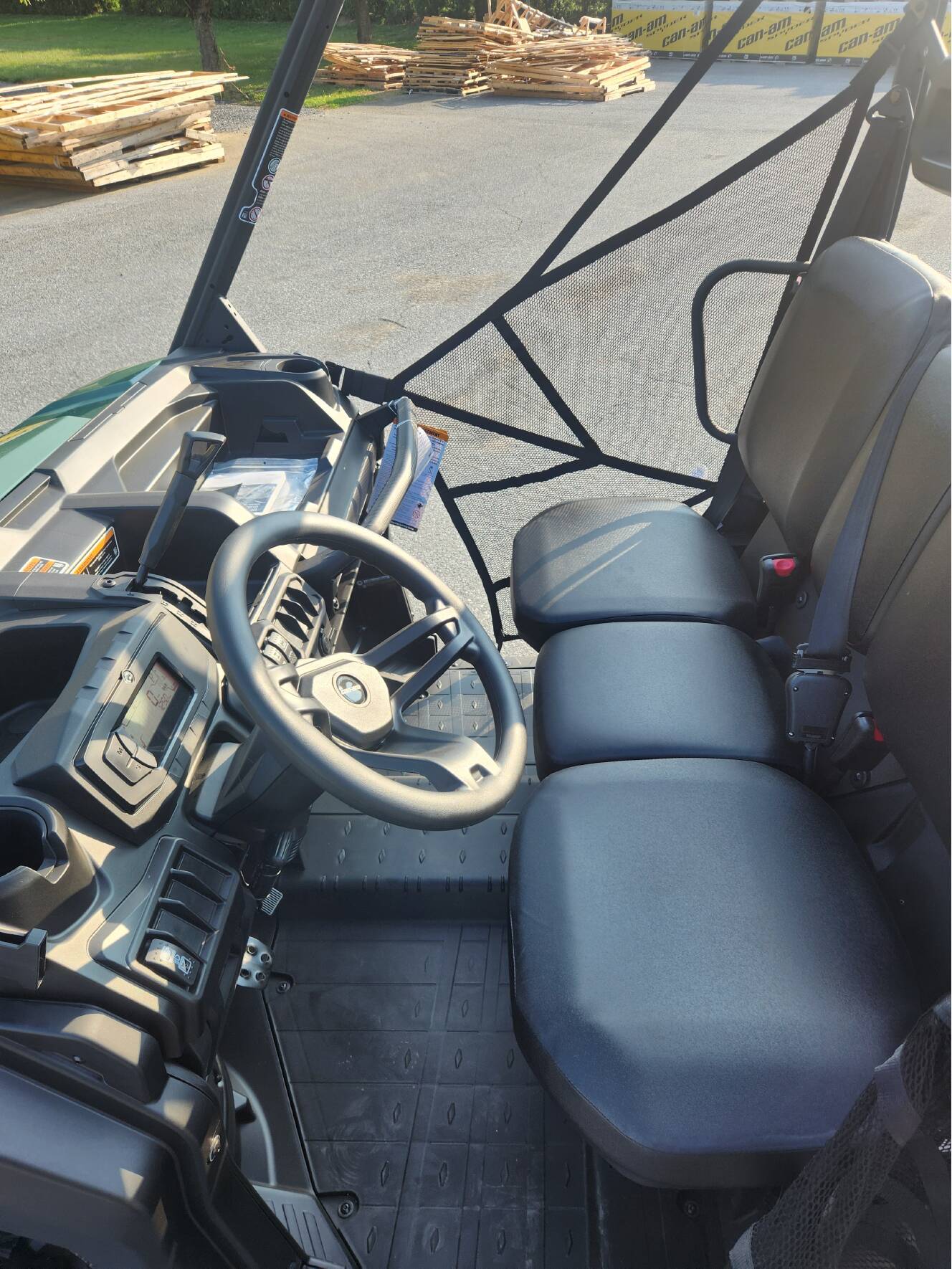 A photo of this 2026 Can-Am Defender DPS HD7