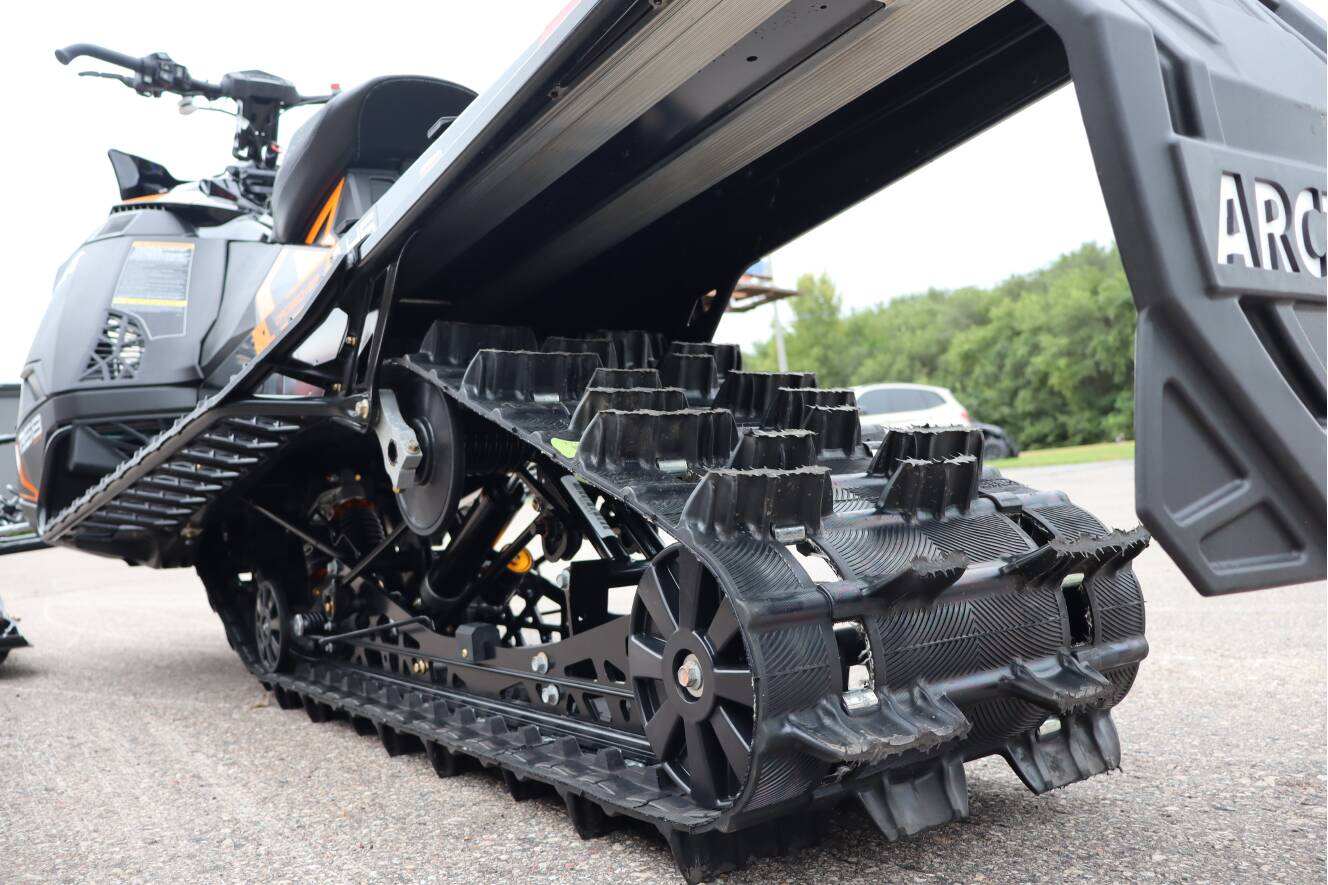 A photo of this 2026 Arctic Cat Riot 858 Sno Pro 1.75 ES (Sport Gauge)