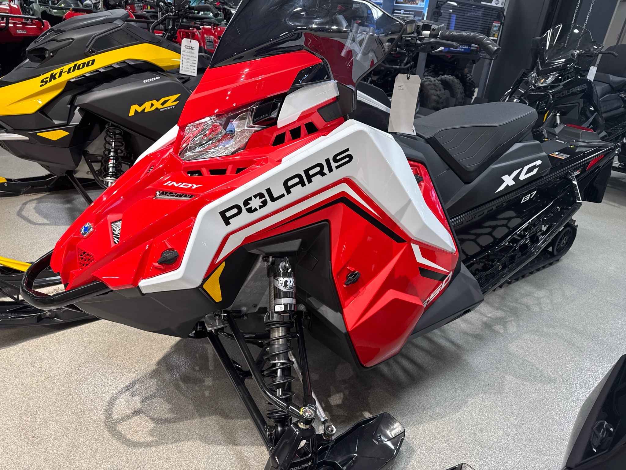 2027 Polaris 850 INDY XC 137 Indy Red ES in queensbury NY