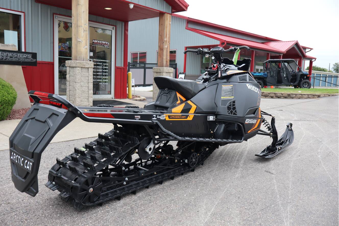 A photo of this 2026 Arctic Cat Riot 858 Sno Pro 1.75 ES (Arctic Cat G8 Gauge)