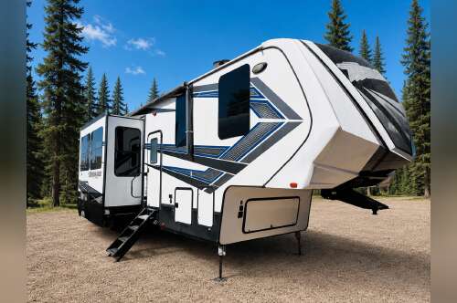 2019 Grand Design MOMENTUM 381 in mesa AZ