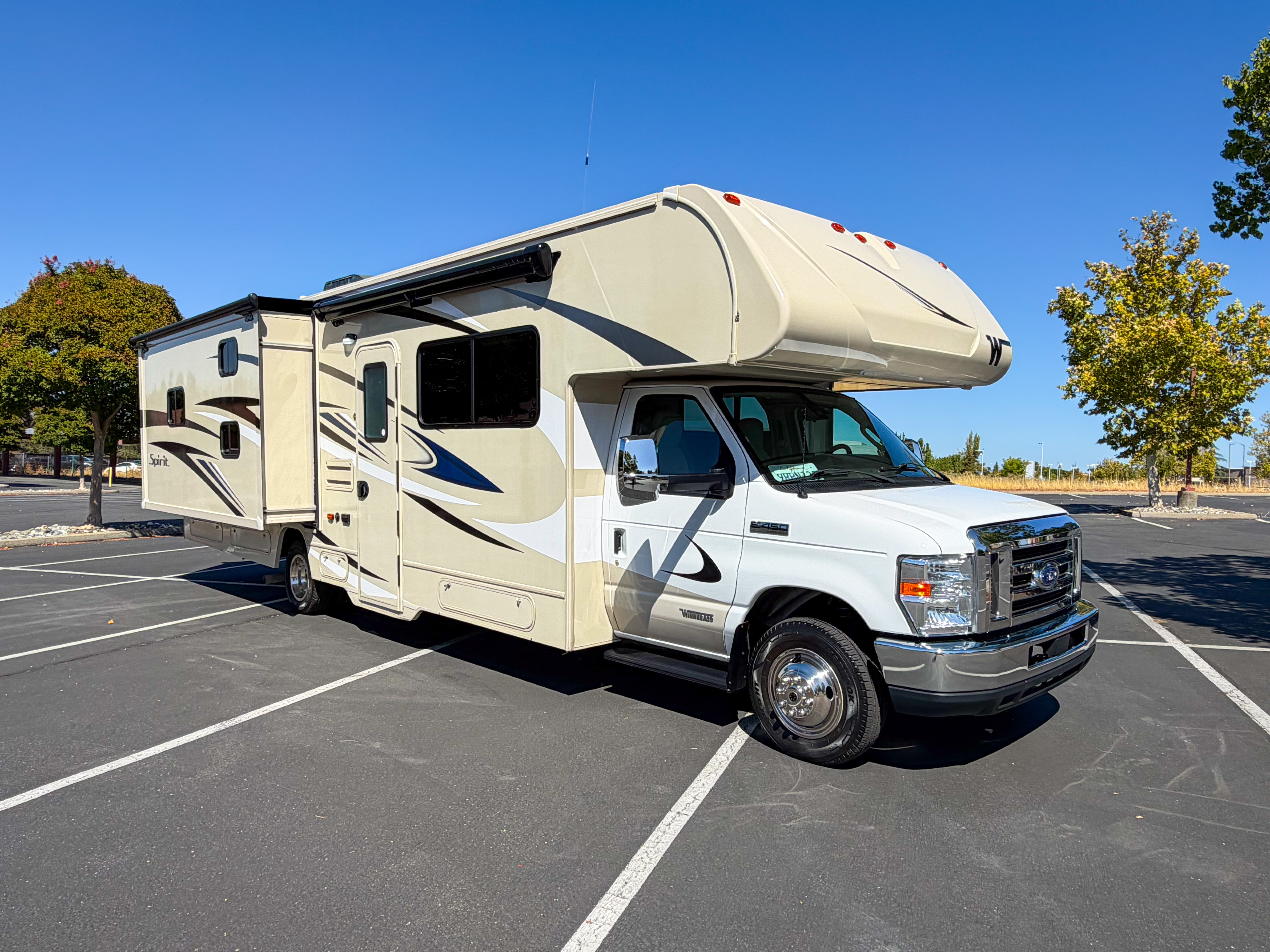 2021 Winnebago SPIRIT 31H in auburn CA