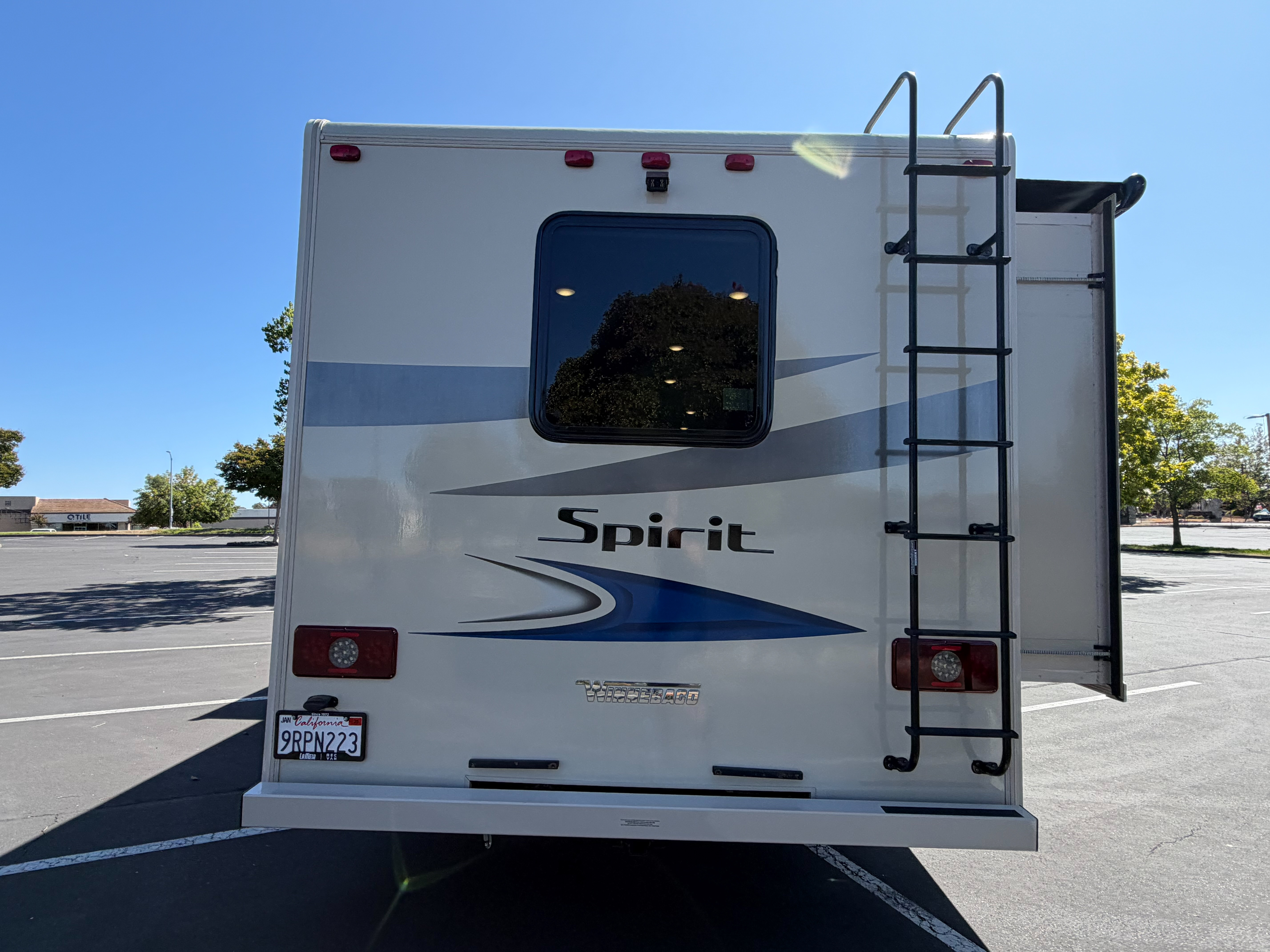 2021 Winnebago SPIRIT 31H in auburn CA