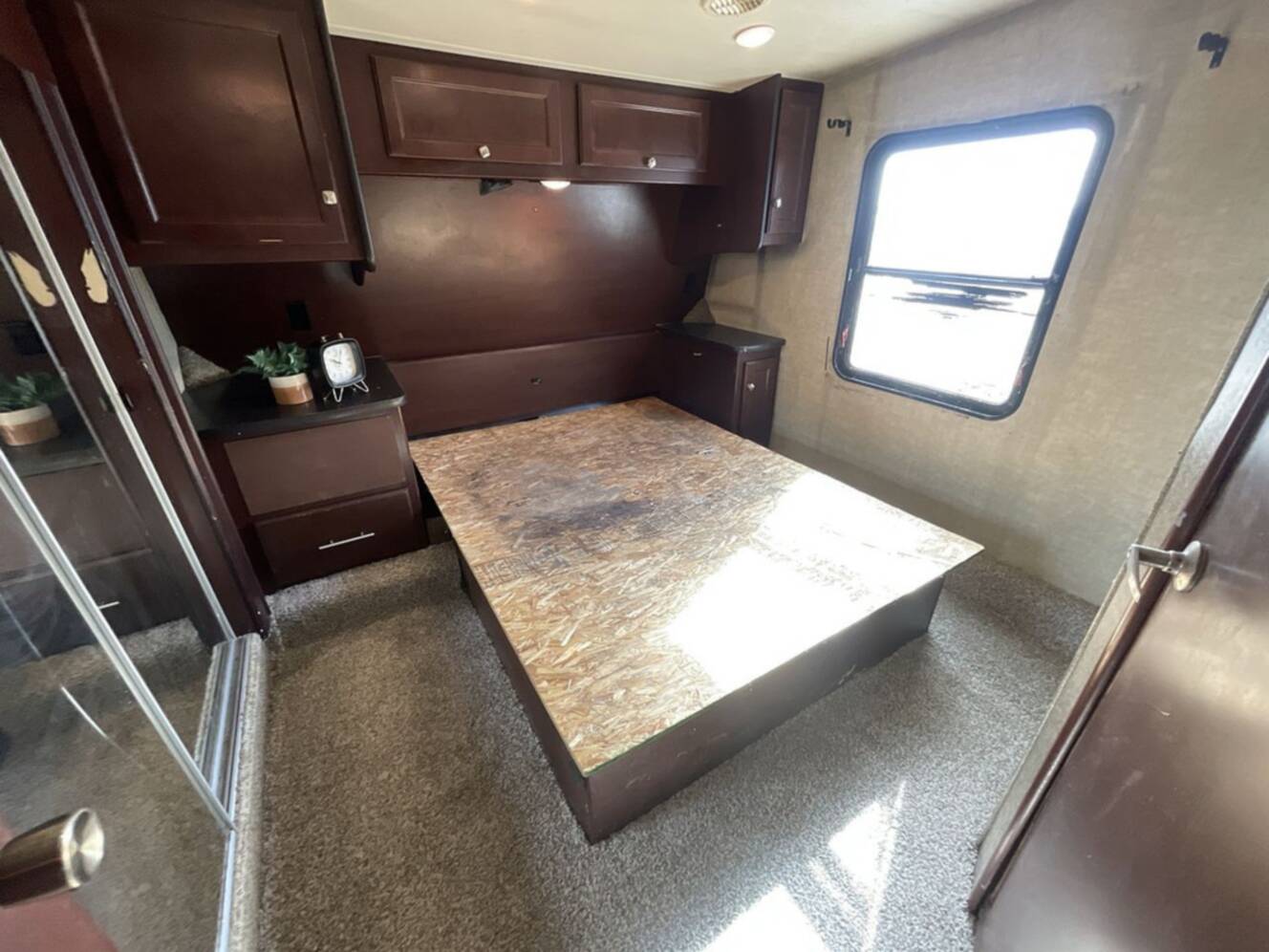 A photo of this 2015 Heartland ROAD WARRIOR 390RW