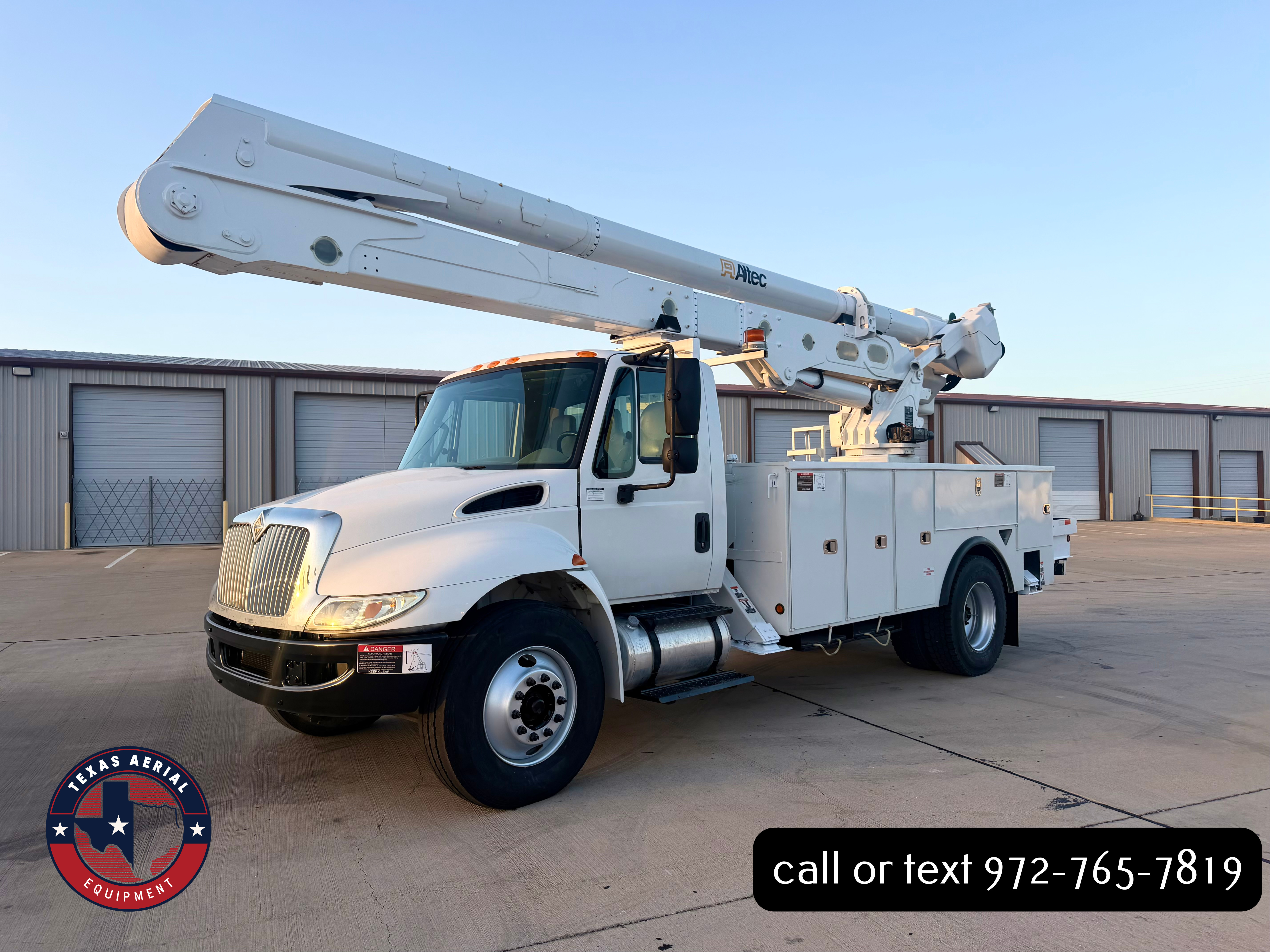 2013 INTERNATIONAL 4300 in Fort Worth, TX