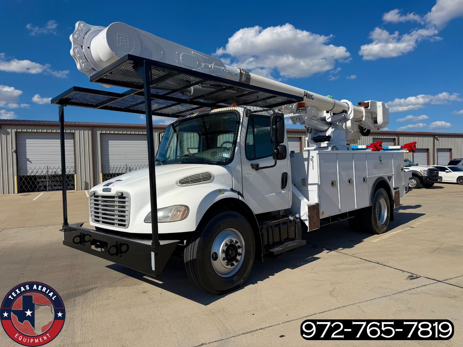 2017 FREIGHTLINER BUSINESS CLASS M2 106 in Fort Worth, TX