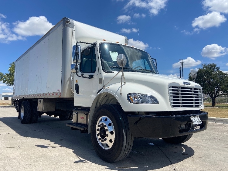 2020 FREIGHTLINER BUSINESS CLASS M2 106 in San Antonio, TX