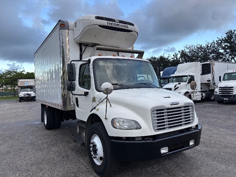 2020 FREIGHTLINER BUSINESS CLASS M2 106 in Medley, FL