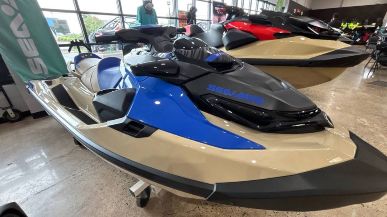 A photo of this 2025 Sea-Doo Wake Pro 230