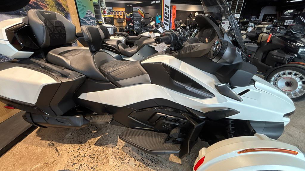 2027 Can-Am Spyder RT Sea-to-Sky in bensalem PA