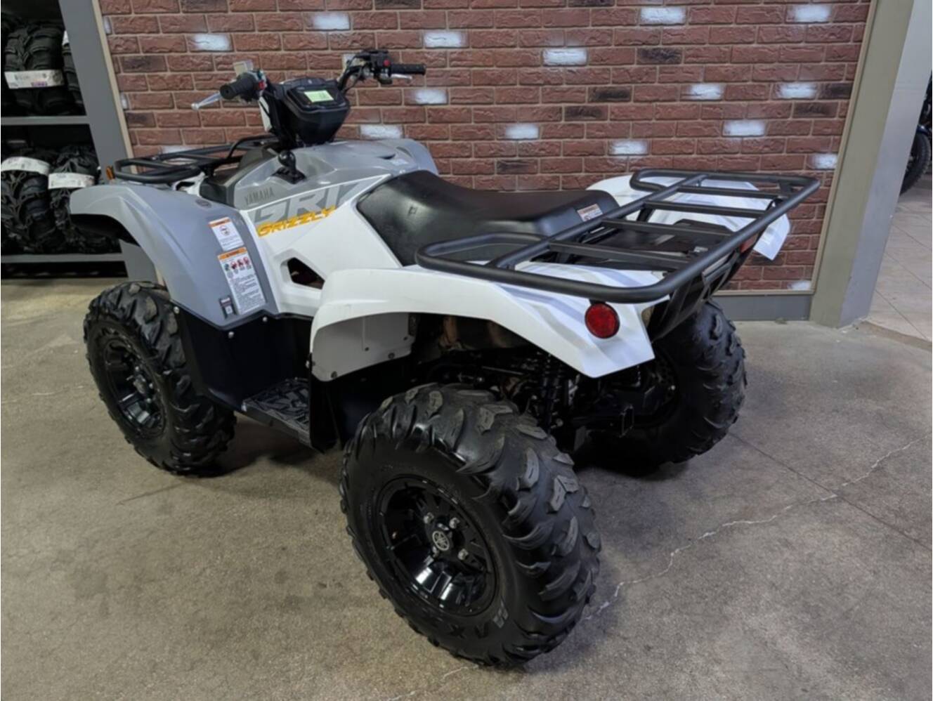 A photo of this 2024 Yamaha Grizzly EPS