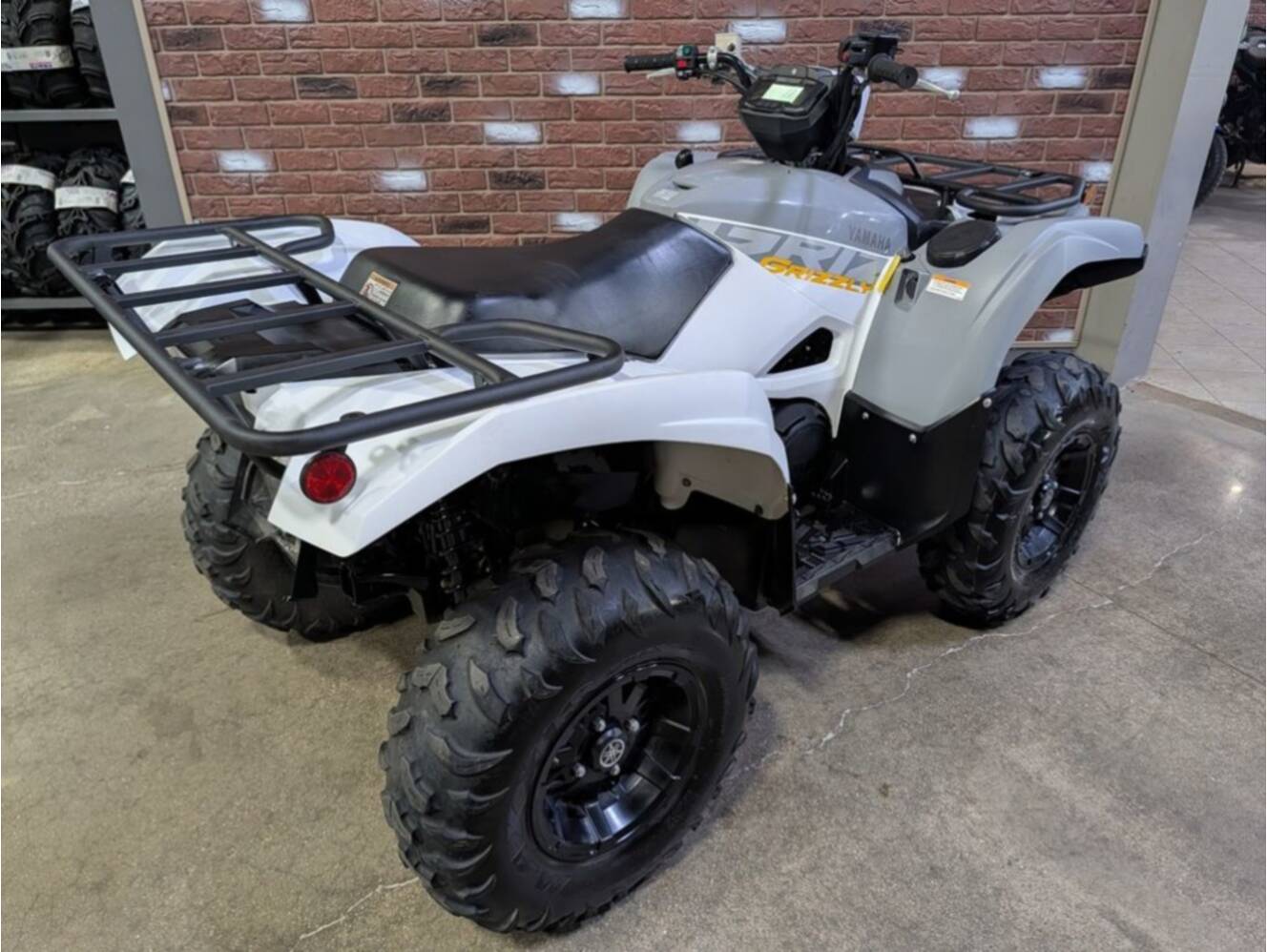 A photo of this 2024 Yamaha Grizzly EPS