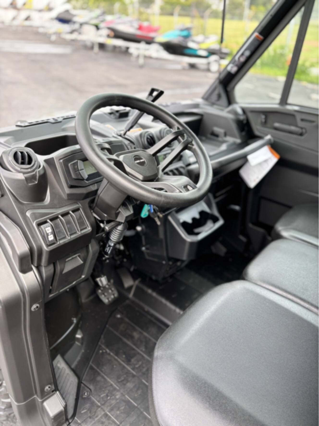 A photo of this 2027 Can-Am DEFENDER MAX DPS CAB HD10