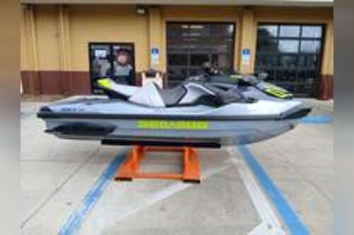2026 Sea-Doo RXT-X 325 Ice Metal Manta Green in daytona beach FL