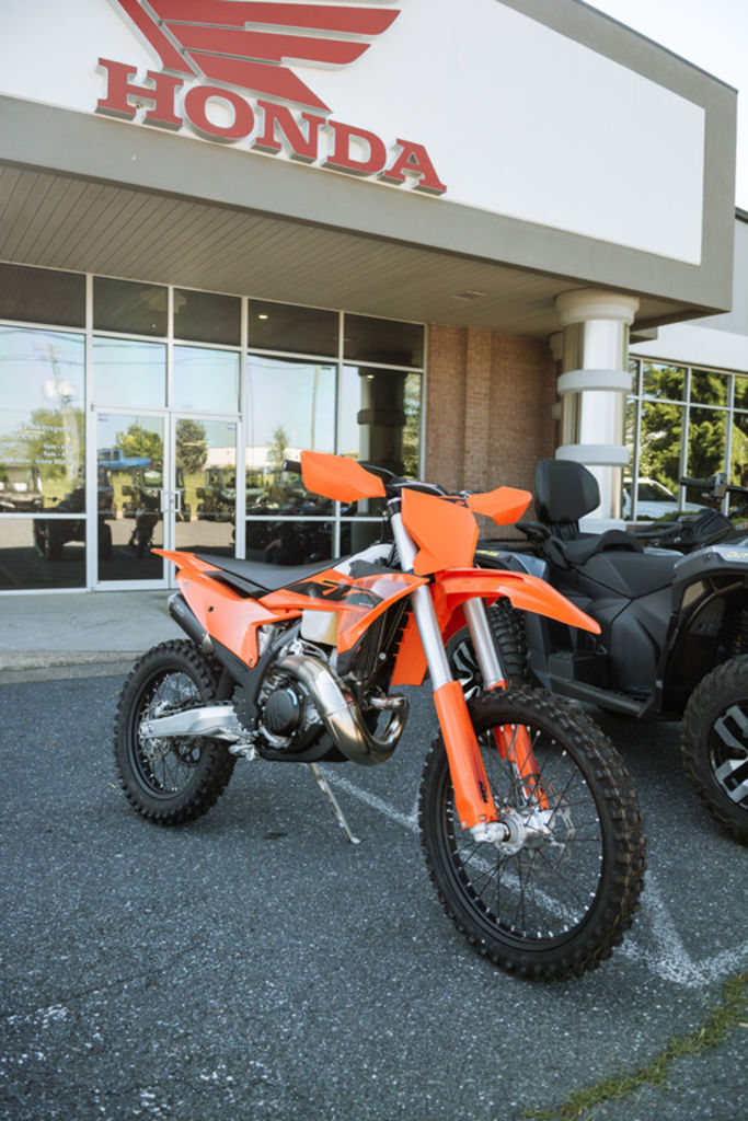 2025 KTM 250 XC Dirt Bike motorcycle