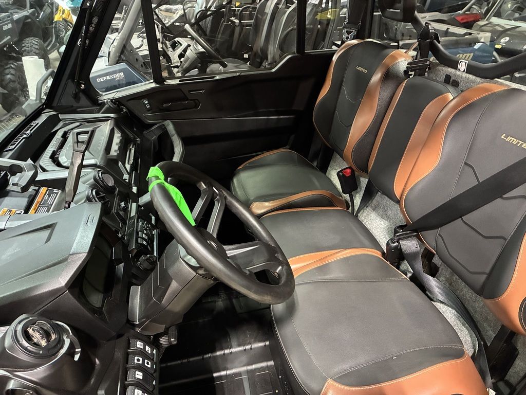 2023 Can-Am Defender Limited HD10 in johnson creek WI
