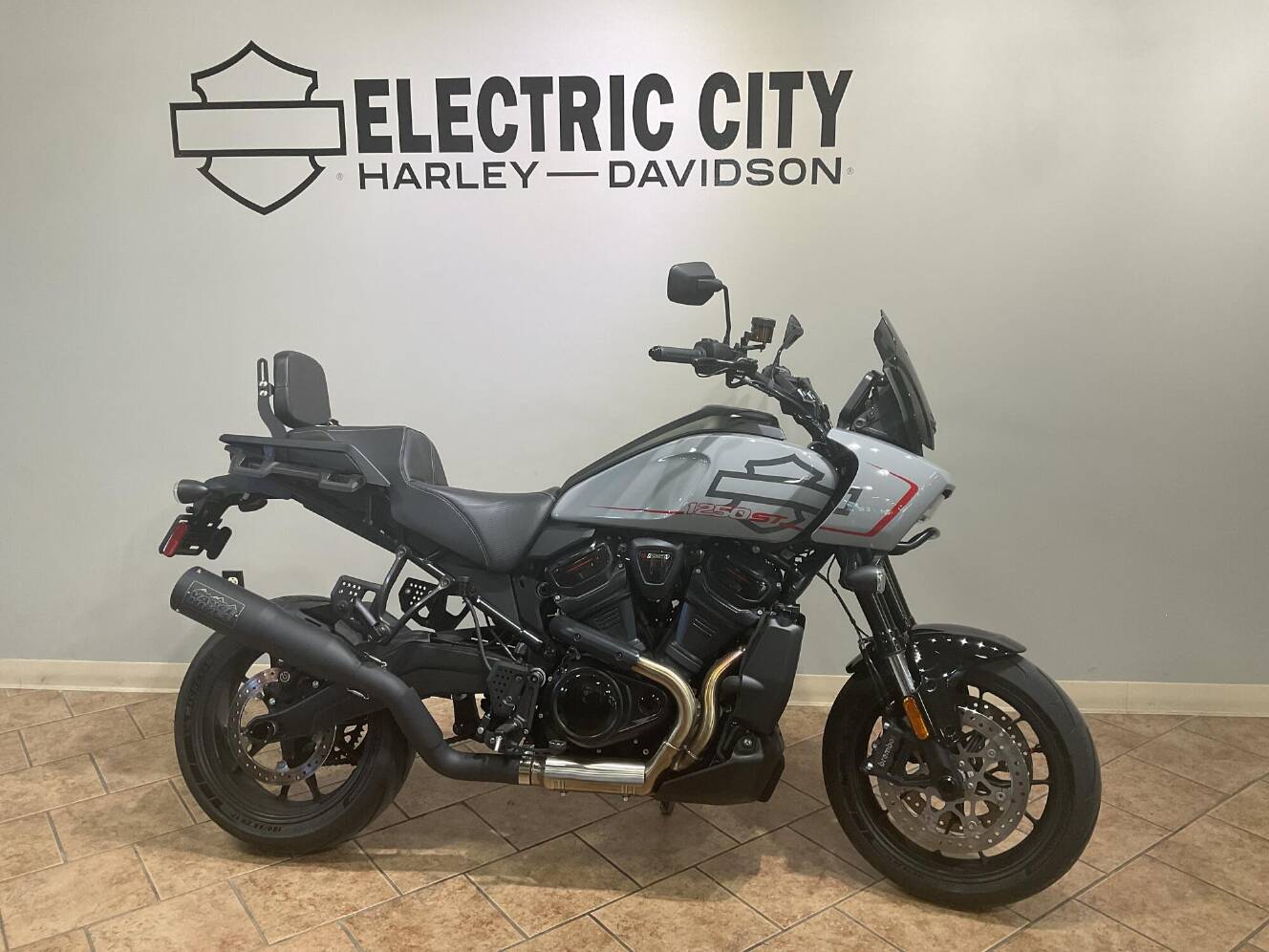 A photo of this 2025 Harley-Davidson Pan America 1250 ST