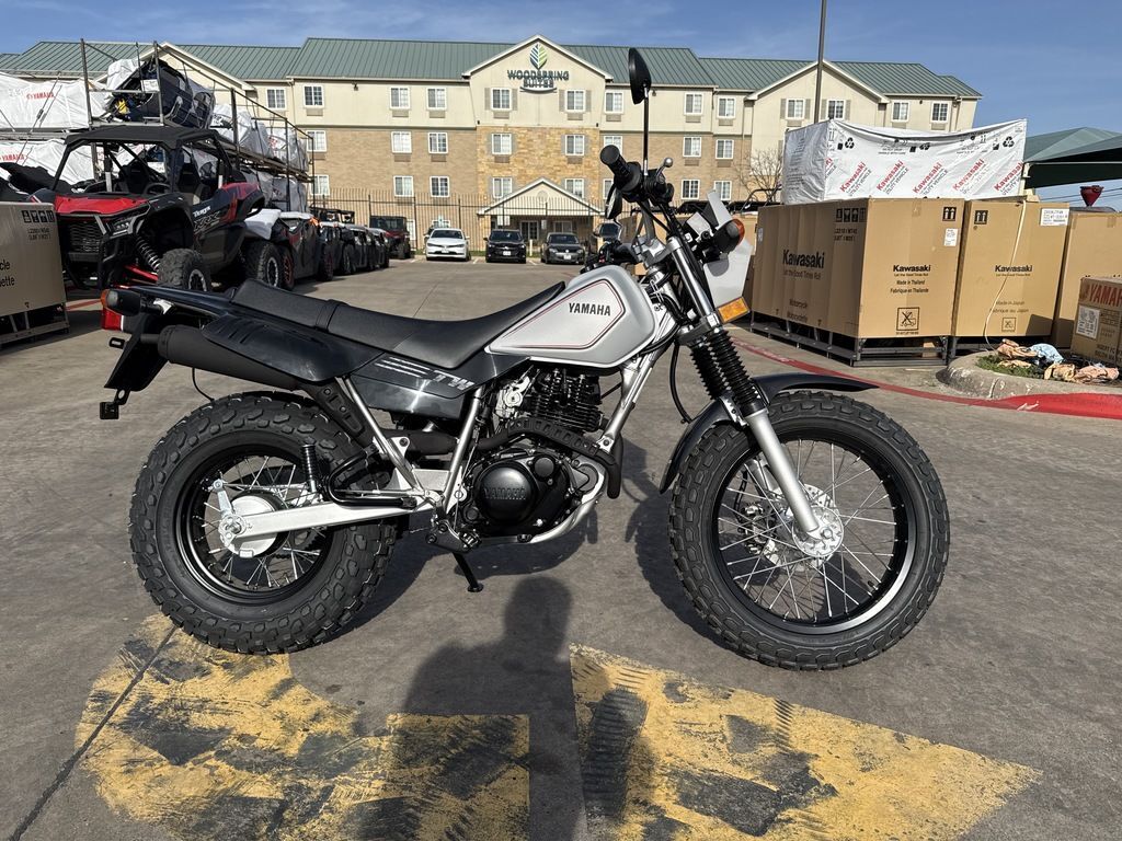 2026 Yamaha TW200 Standard motorcycle