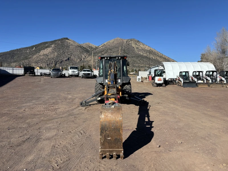 2023 Case Construction 580SV Construction King