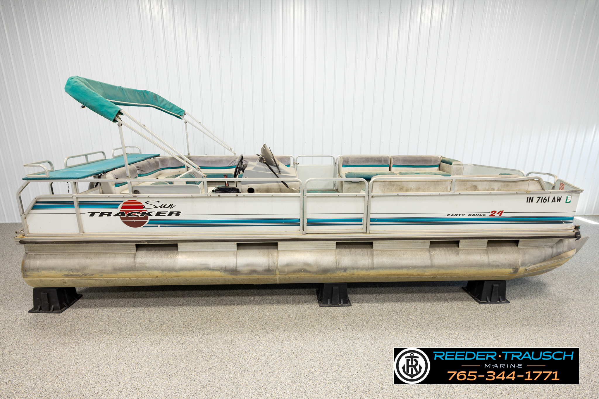 1993 Sun Tracker Party Barge 24 22 RF XP3 in rockville IN