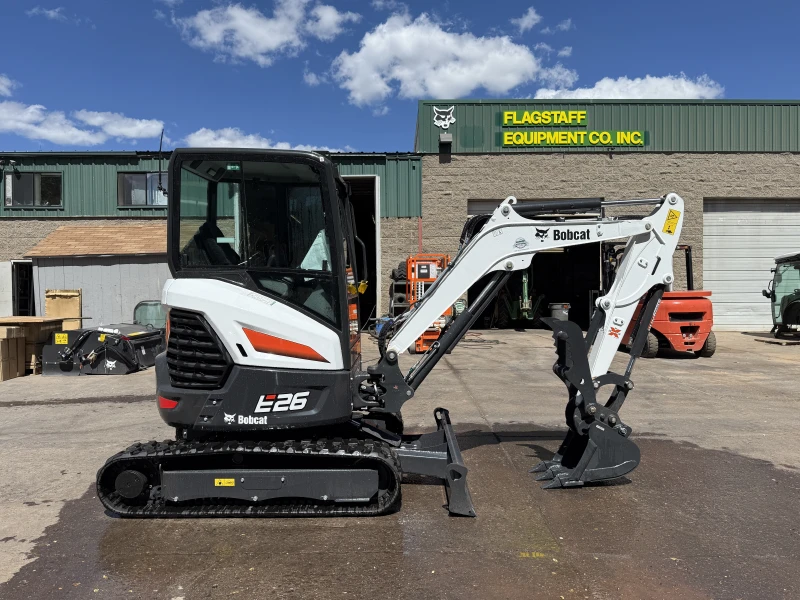 2025 BOBCAT E26