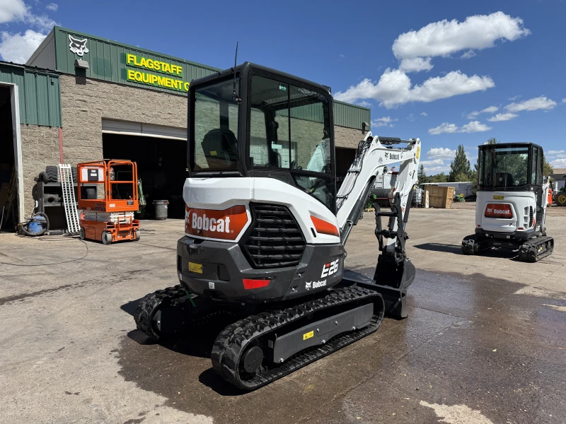 2025 BOBCAT E26