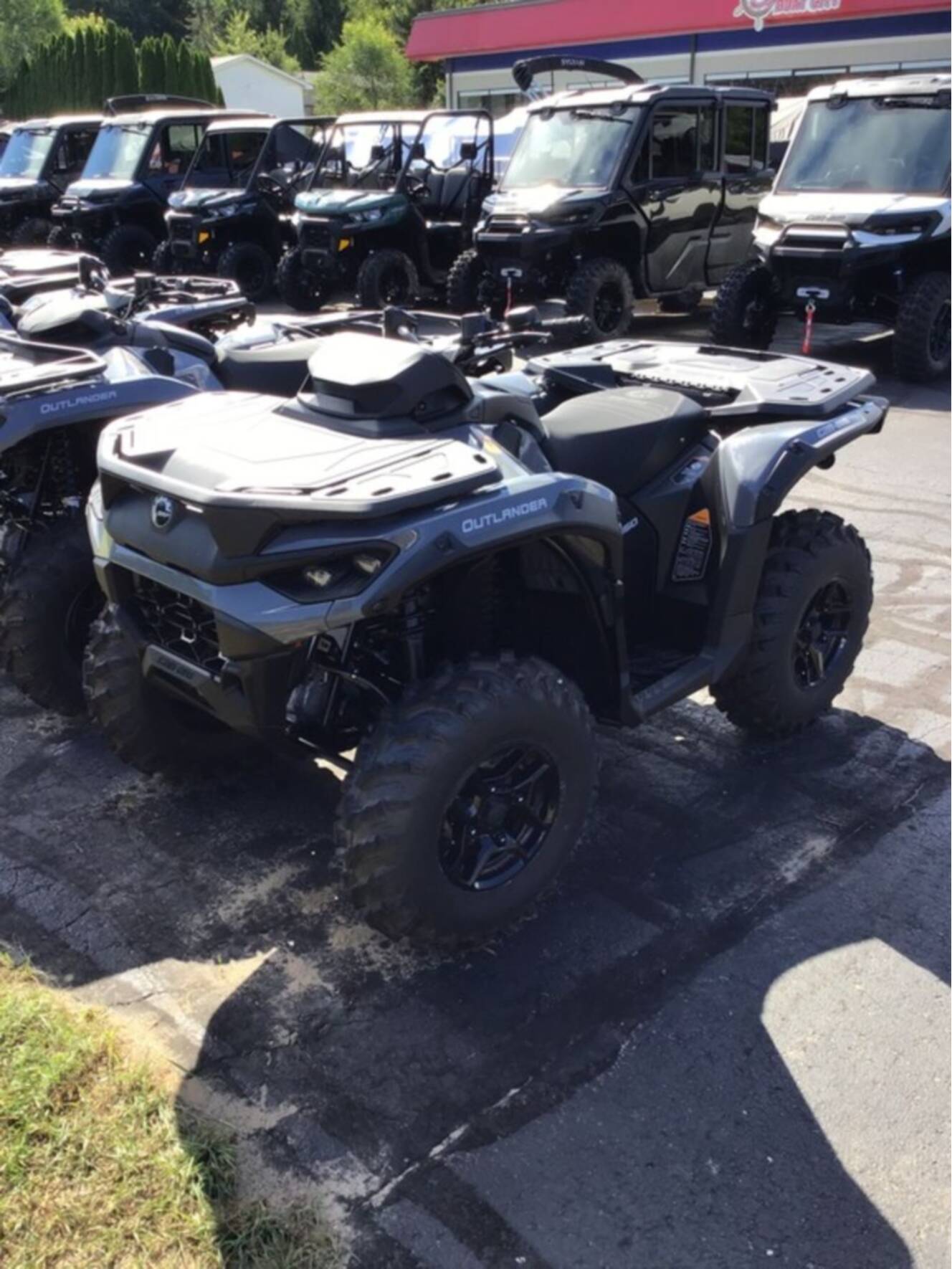 A photo of this 2026 Can-Am Outlander DPS 850