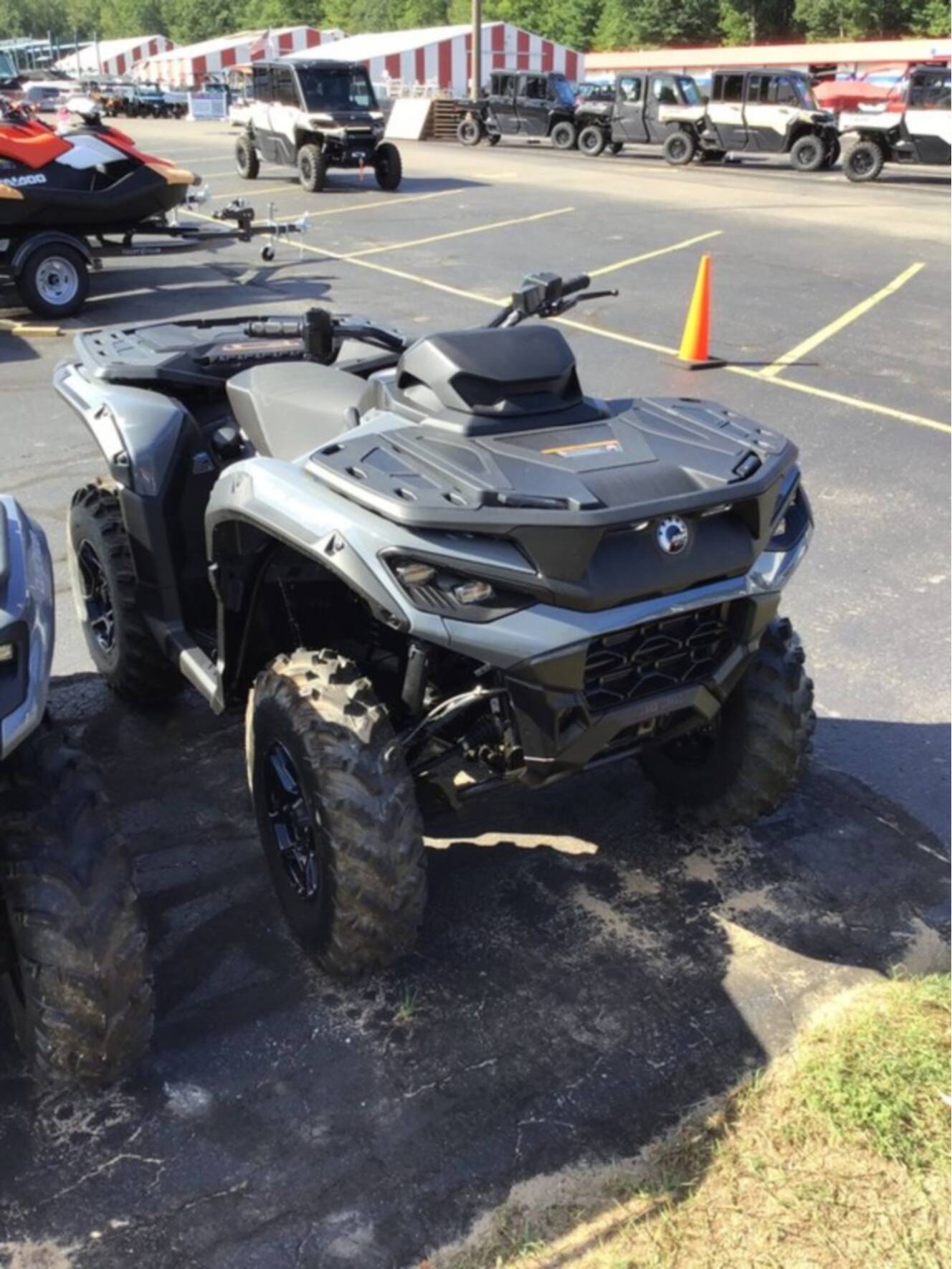 A photo of this 2026 Can-Am Outlander DPS 850
