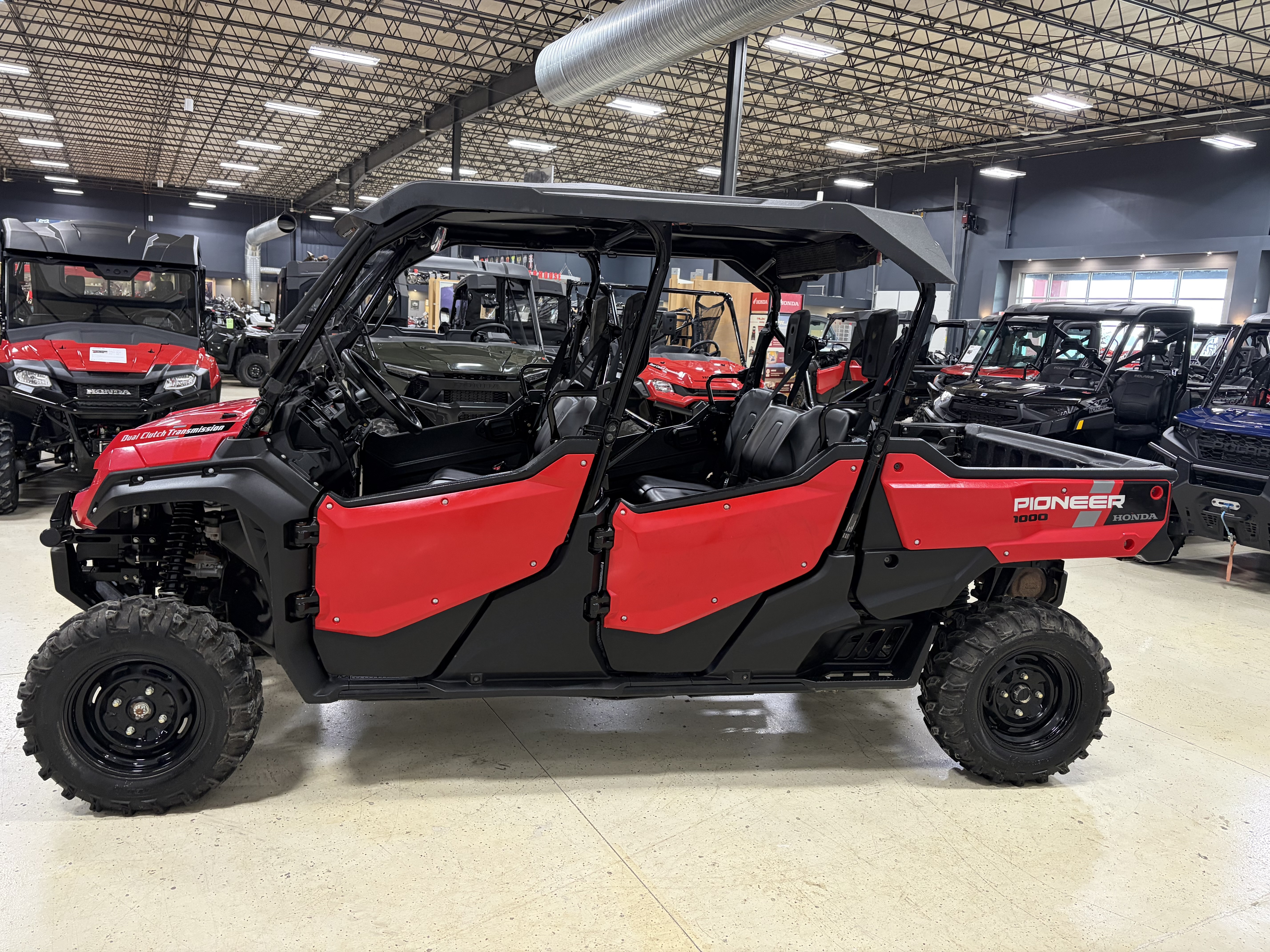 2023 Honda Pioneer 1000-6 Deluxe Crew in storm lake IA