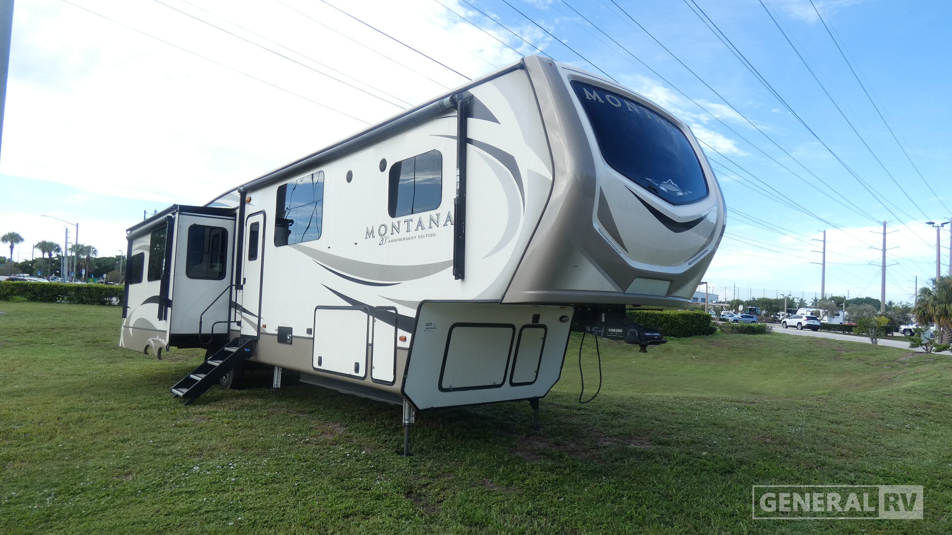 2019 Keystone MONTANA 3811MS in west palm beach FL