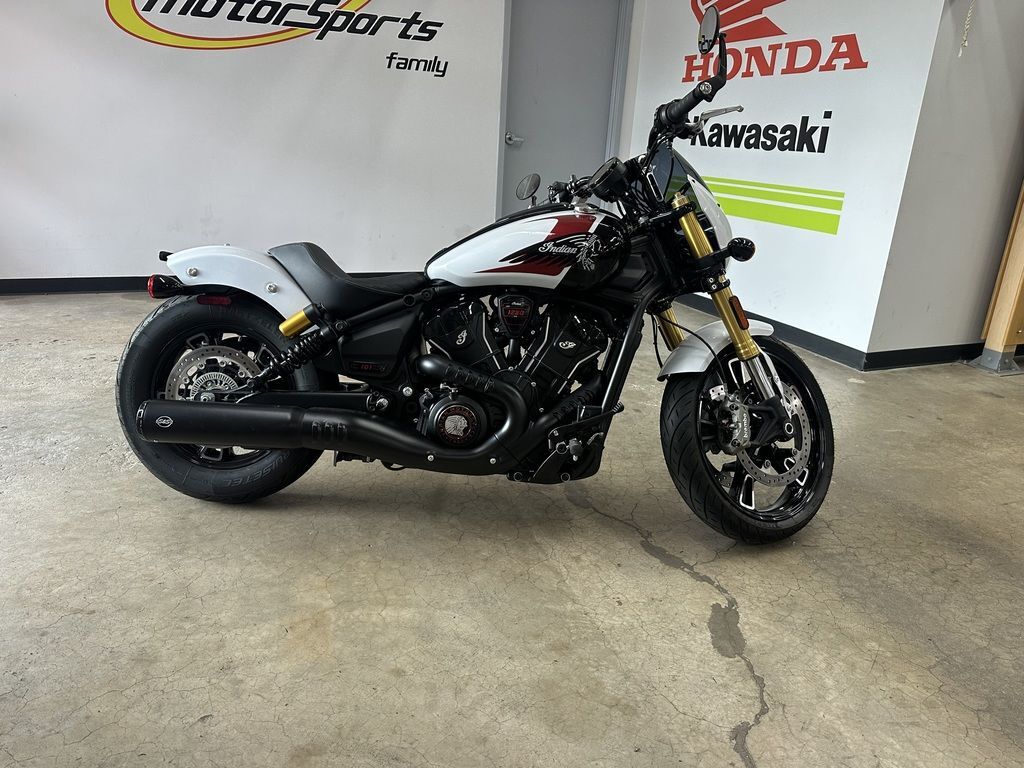2025 Indian Motorcycle® 101 Scout® Ghost White Metallic with Graphics BASE in Barrington, IL