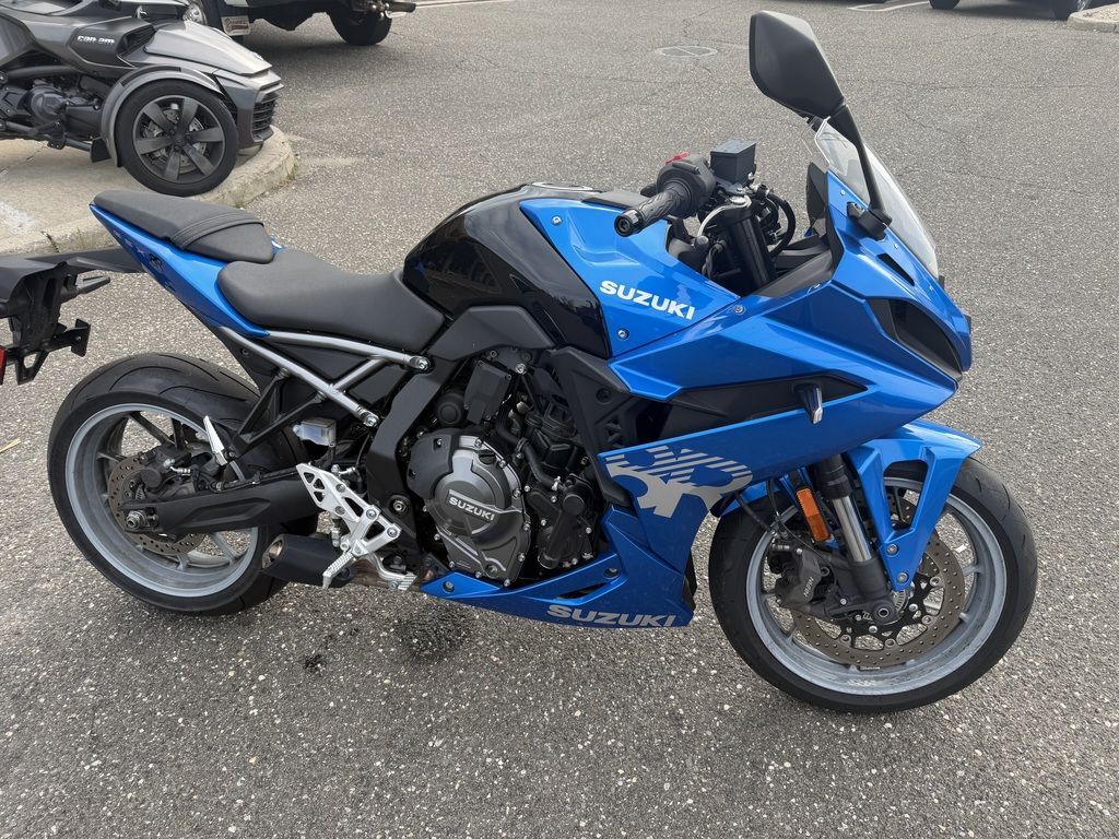 2024 Suzuki GSX-8R 8R in Massapequa, NY