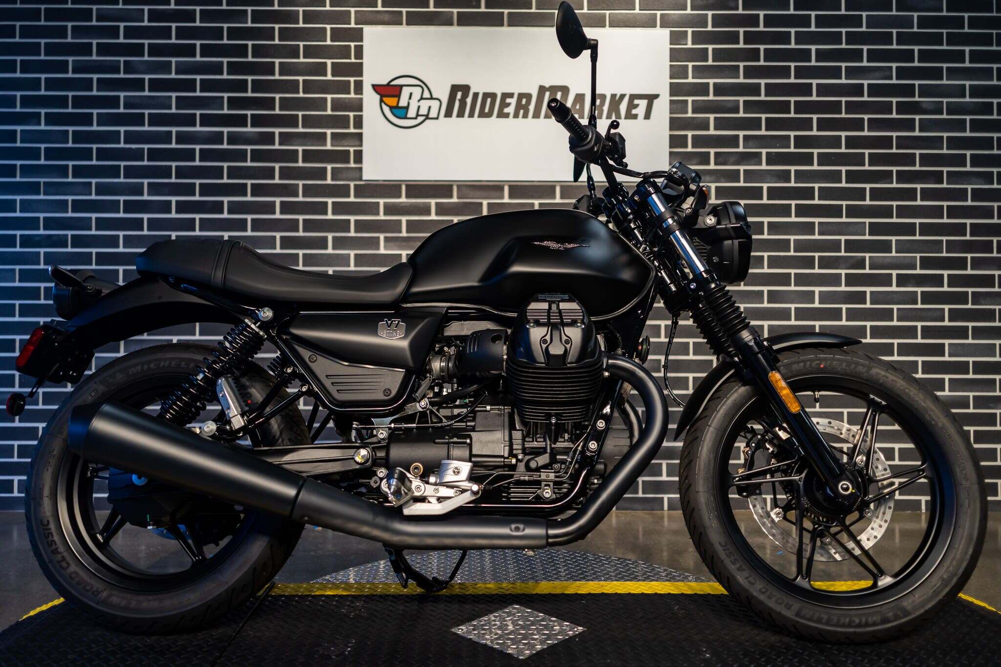 2026 Moto Guzzi V7 Stone STONE in Ormond Beach, FL