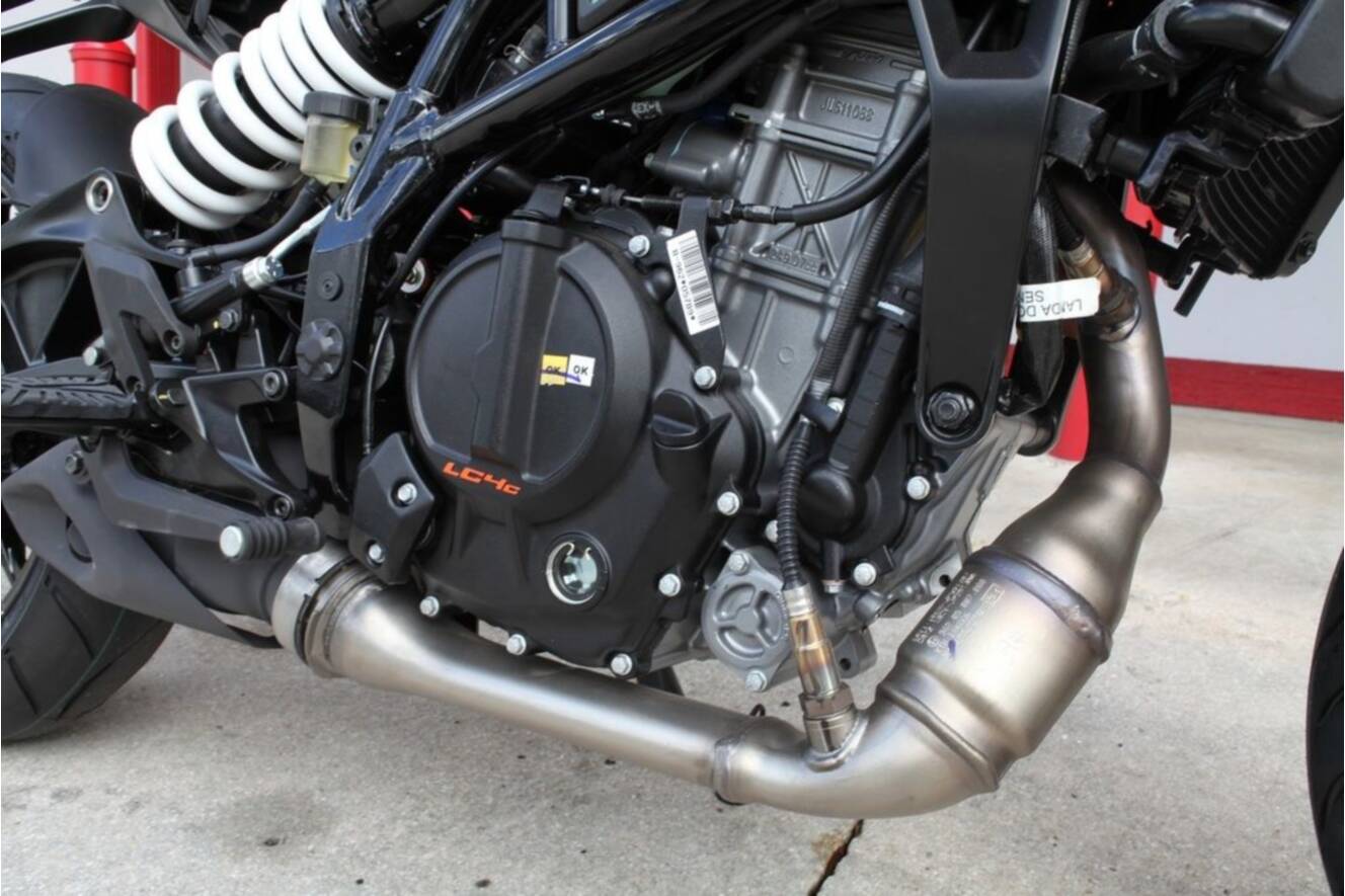 A photo of this 2024 KTM 250 Duke