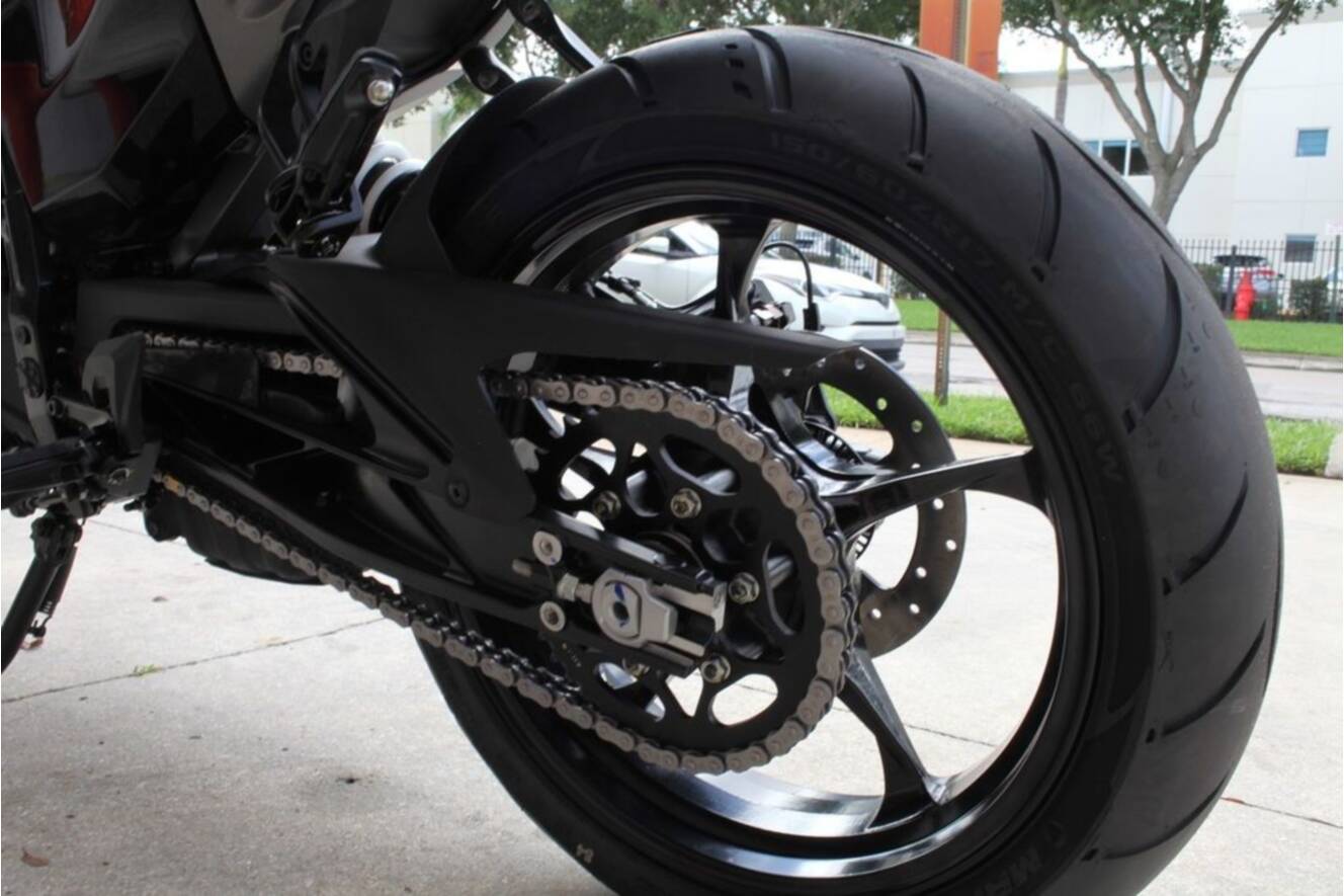 A photo of this 2024 KTM 250 Duke