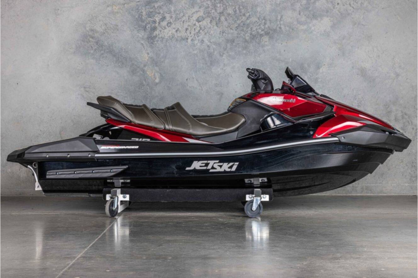 A photo of this 2026 Kawasaki Jet Ski® Ultra® 310 LX