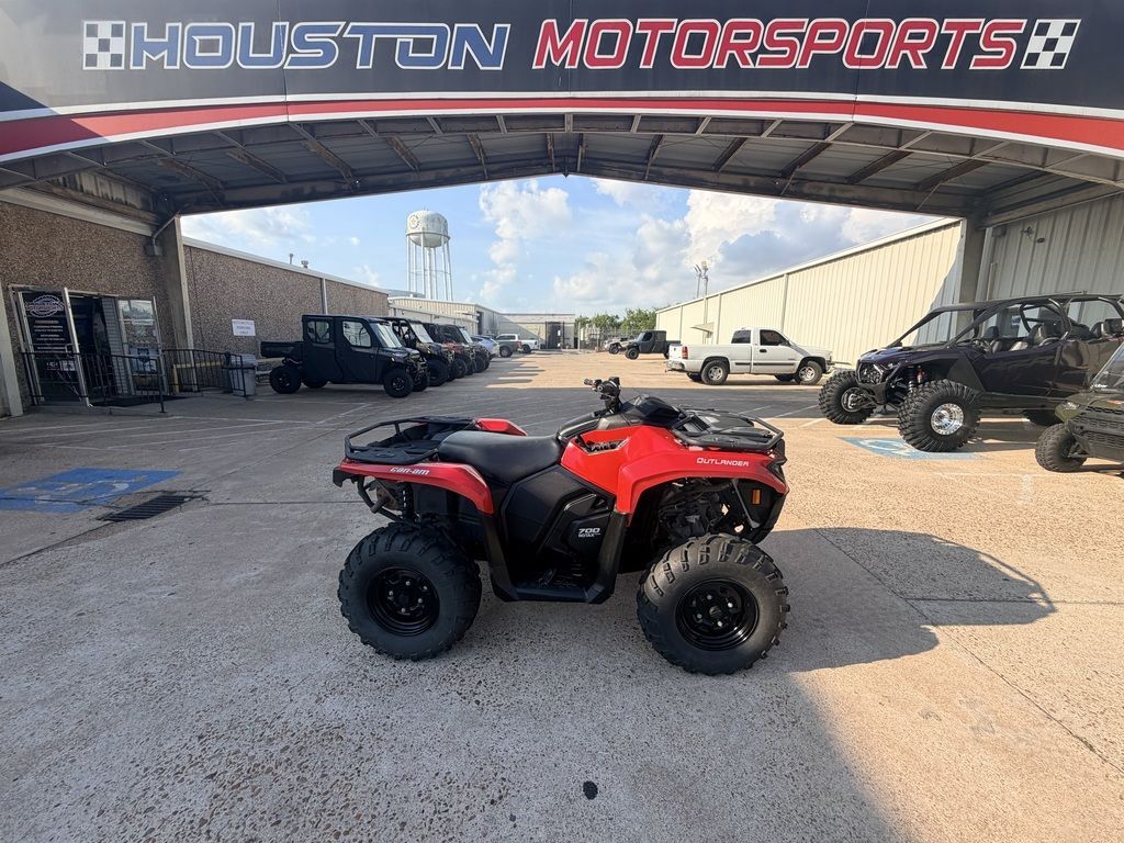 2025 Can-Am Outlander DPS 700 in pasadena TX