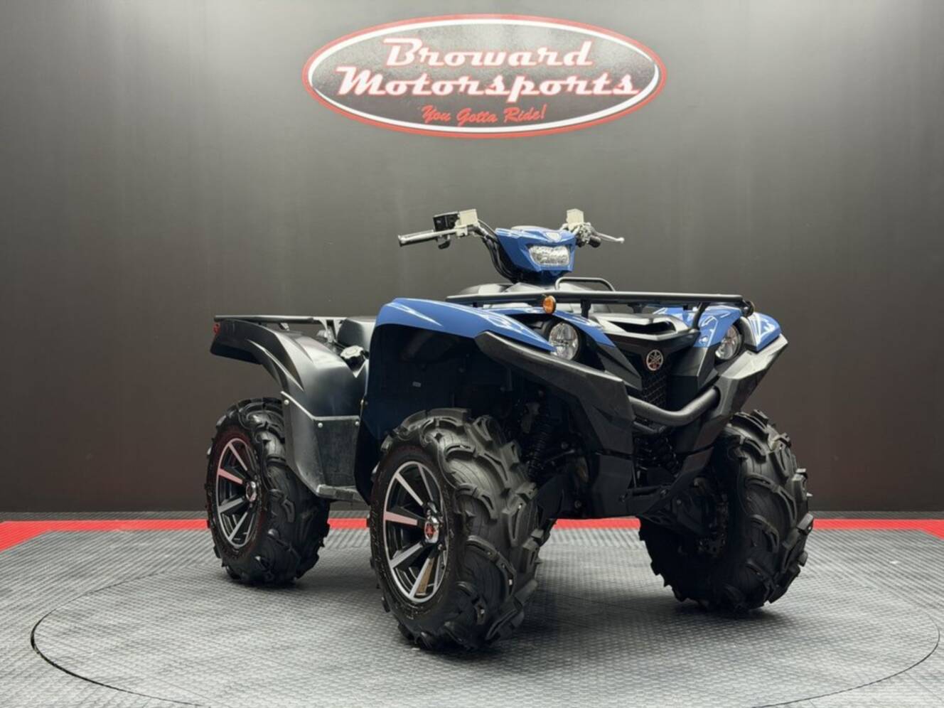 A photo of this 2023 Yamaha Grizzly EPS SE
