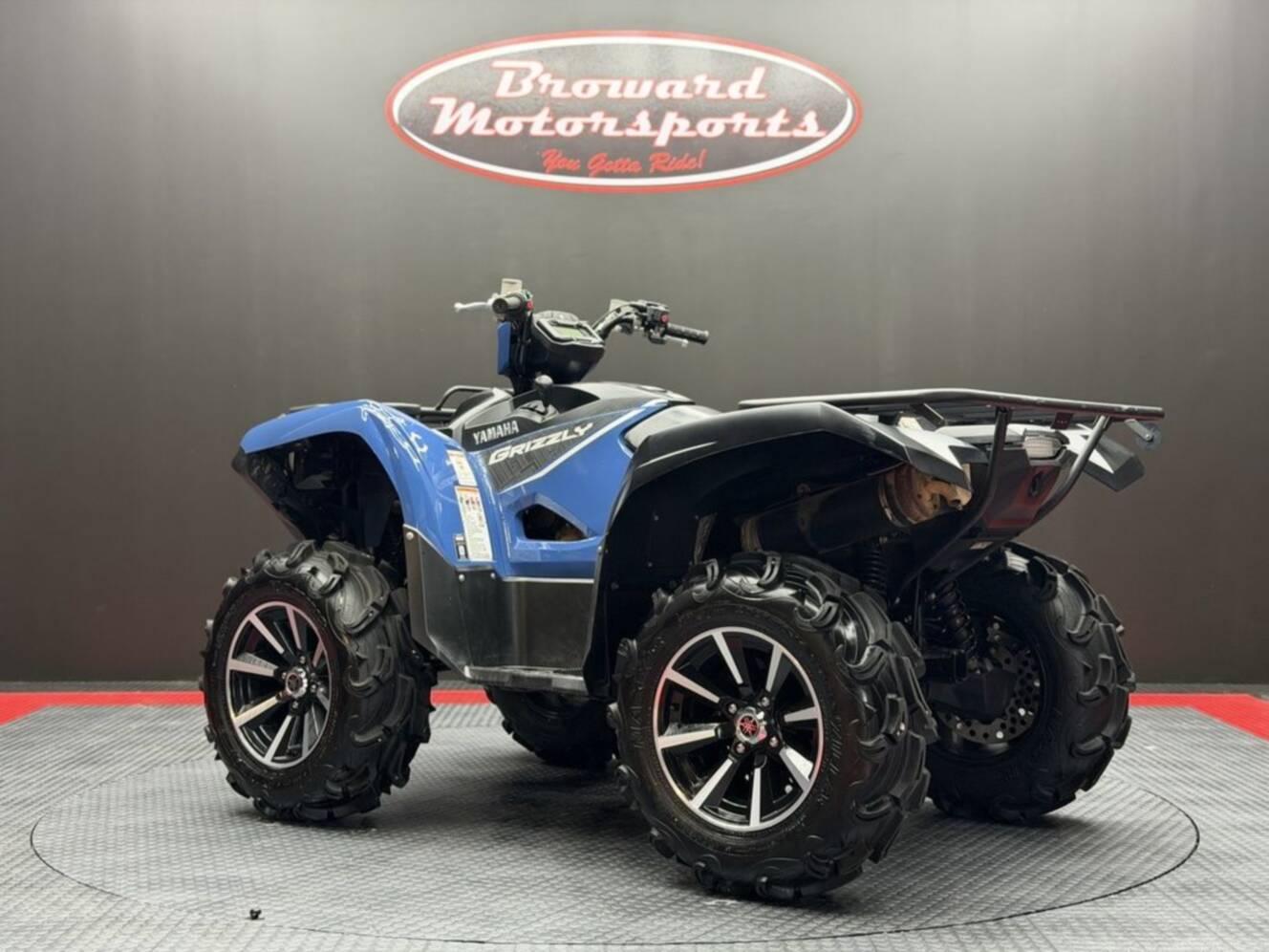 A photo of this 2023 Yamaha Grizzly EPS SE