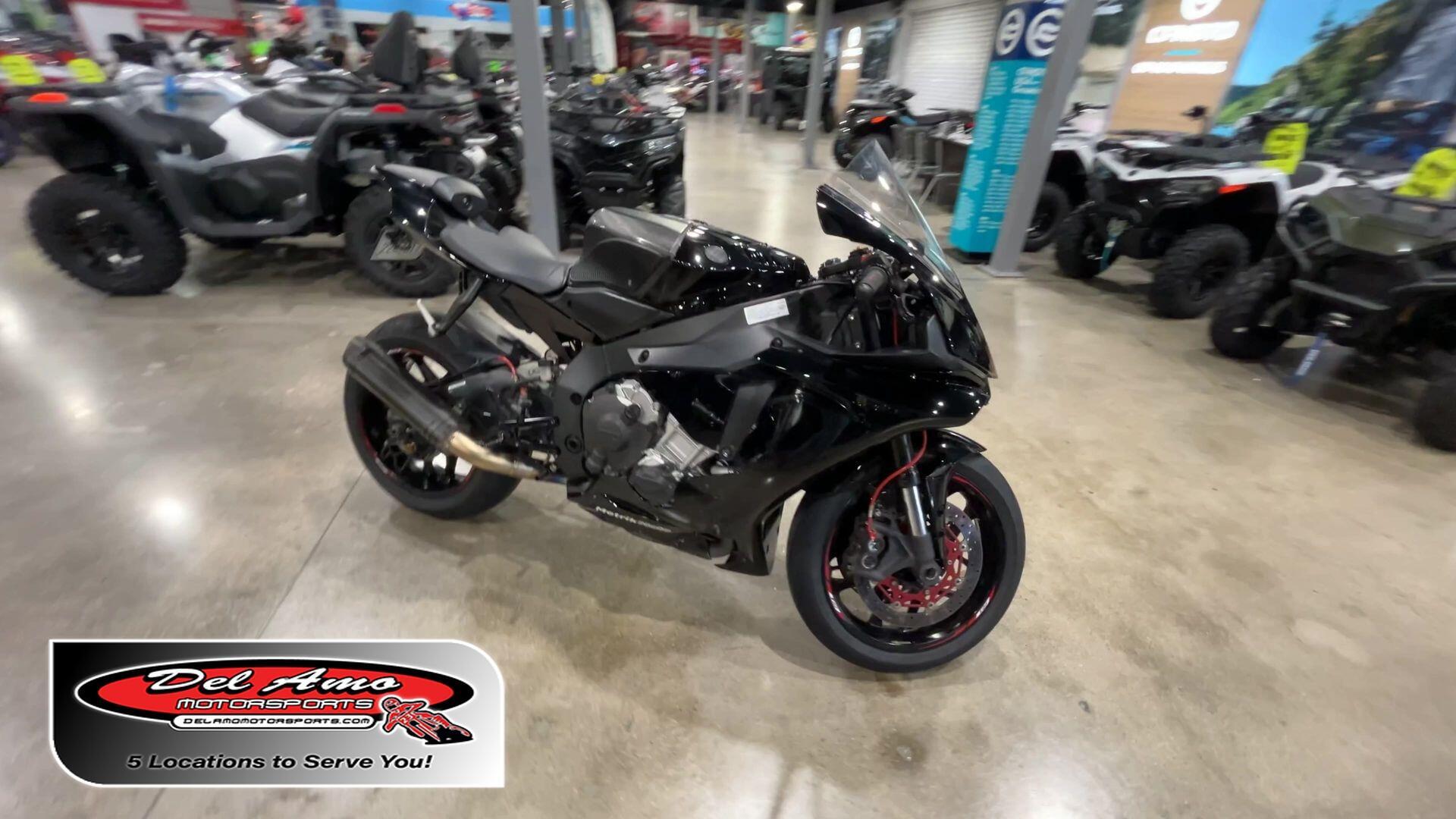 2015 Yamaha YZF-R1 R1 in Redondo Beach, CA