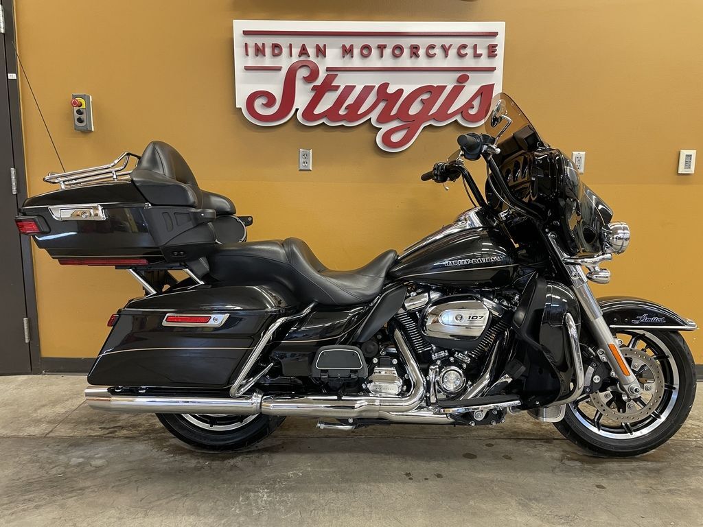 2017 Harley-Davidson® FLHTK - Ultra Limited ULTRA LIMITED in Sturgis, SD
