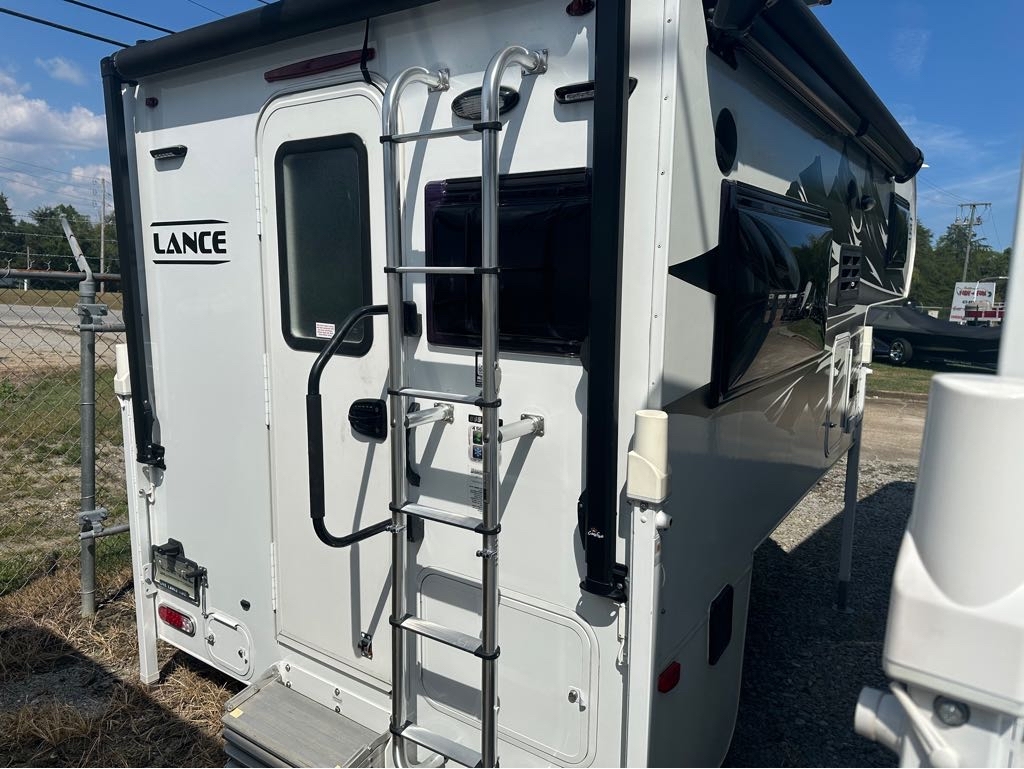 2023 Lance Truck Camper 865 RV