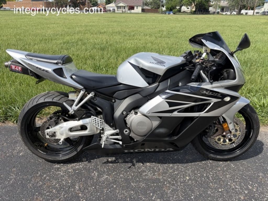 2004 Honda® CBR® 1000RR 1000RR in Lewis Center, OH