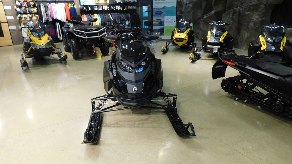 2026 Ski-Doo MXZ® Adrenaline® 850 E-TEC 129_Black 850 E-TEC 129 1.25 in kalamazoo MI