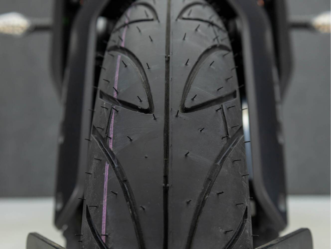 A photo of this 2024 CFMOTO 450NK W/ABS