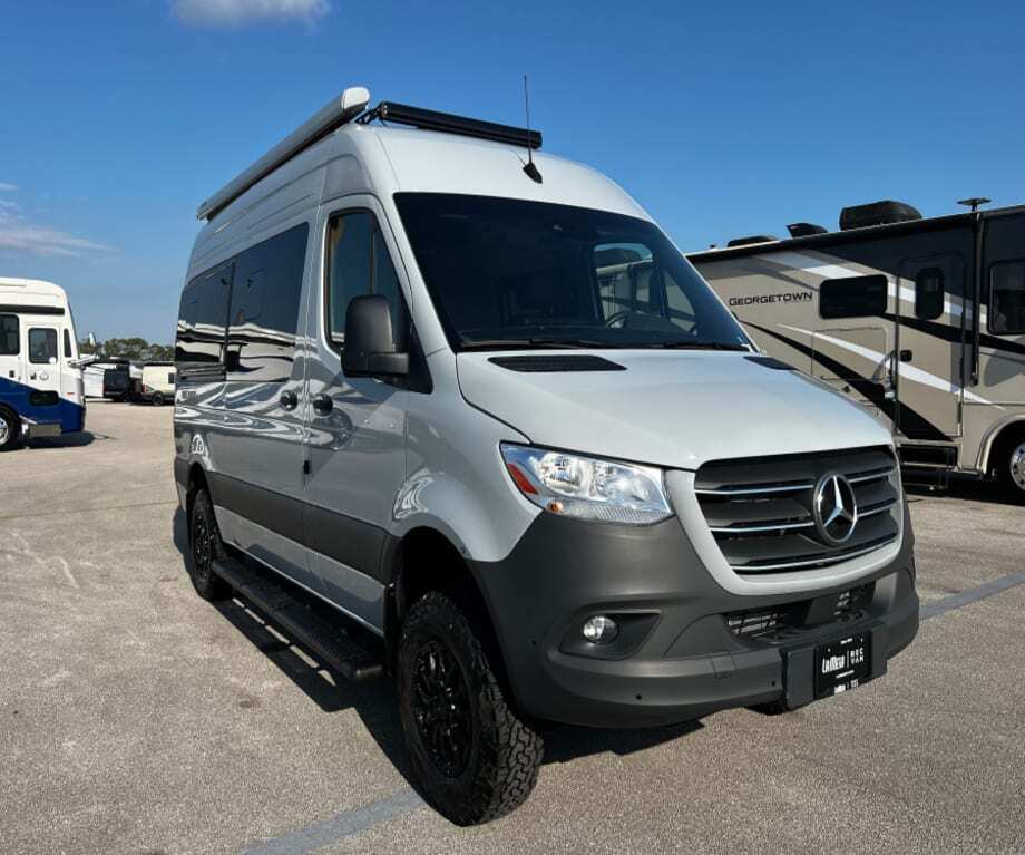 2025 Thor Motor Coach EDDIE BAUER 19EB in fort lauderdale FL