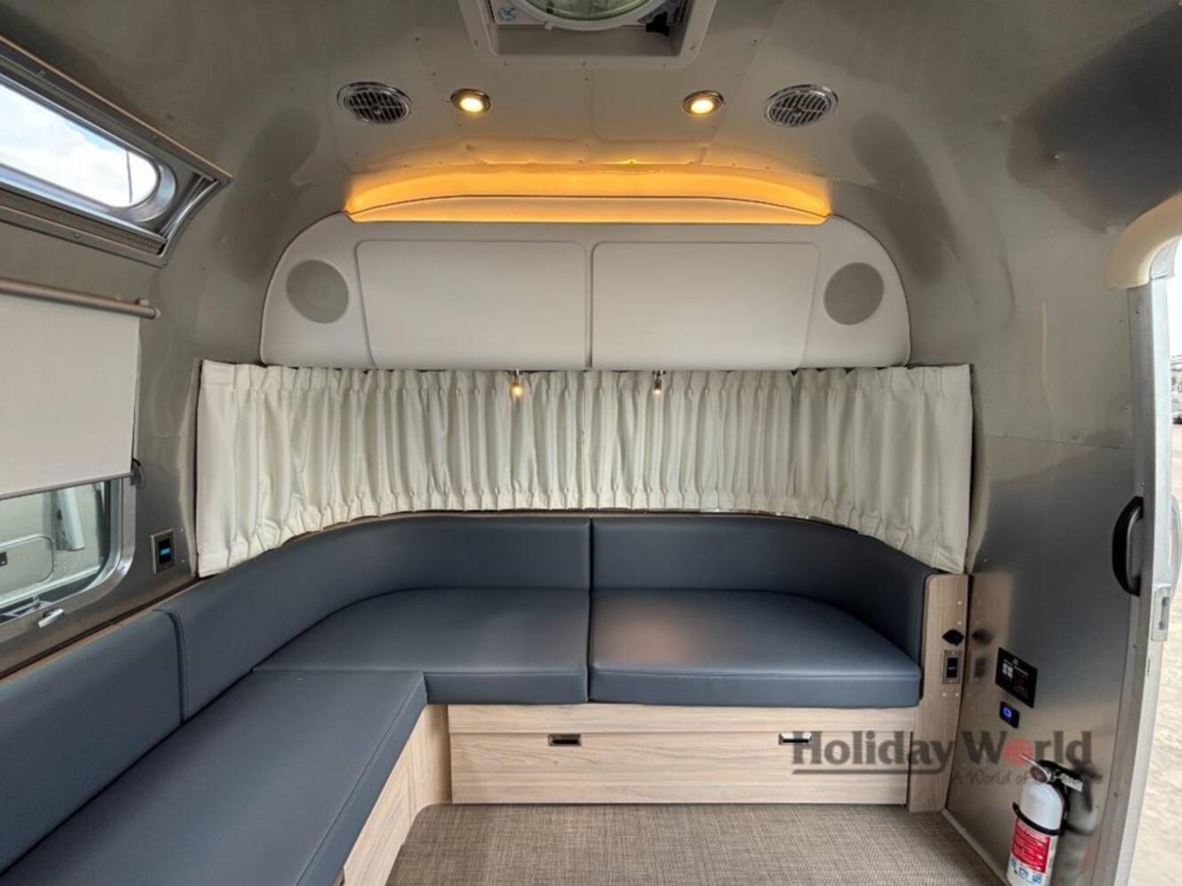 A photo of this 2027 Airstream Globetrotter 30RB