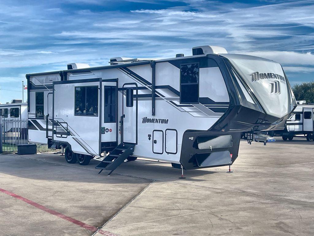 2027 Grand Design Momentum 344M in fort worth TX