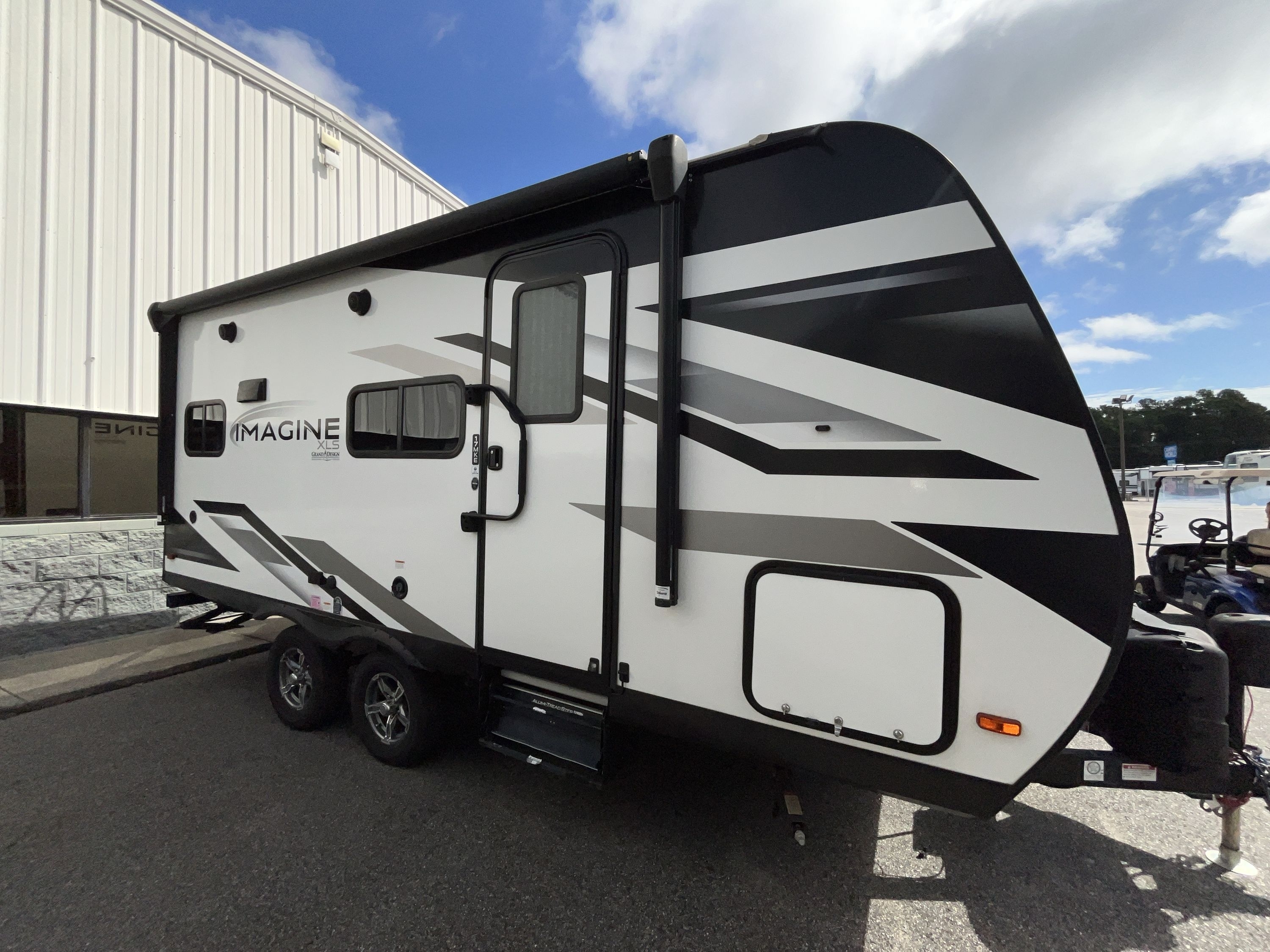 2023 Grand Design IMAGINE XLS 17MKE in myrtle beach SC